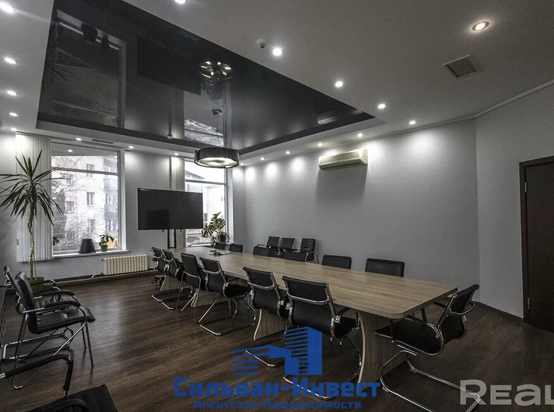 Büro 711 m² Minsk, Weißrussland