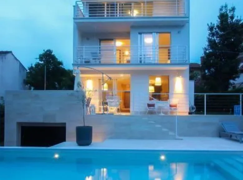 Willa 5 pokojów 250 m² Rovinj, Chorwacja