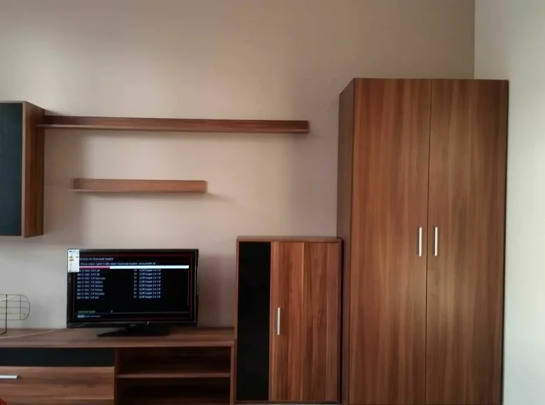 1 room apartment 28 m² in Warsaw, Poland