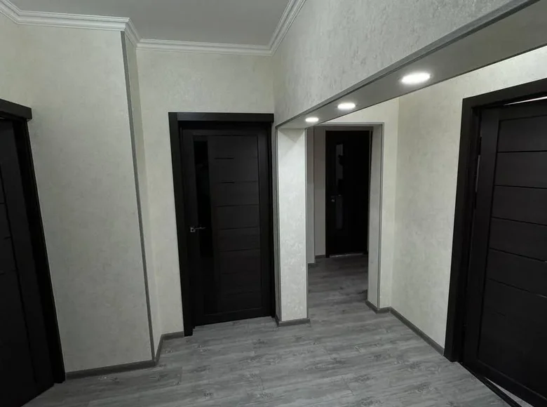 Kvartira 3 xonalar 83 m² Toshkentda