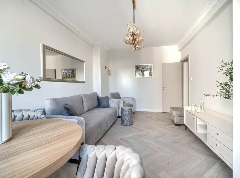 2 room apartment 52 m² Warsaw, Poland