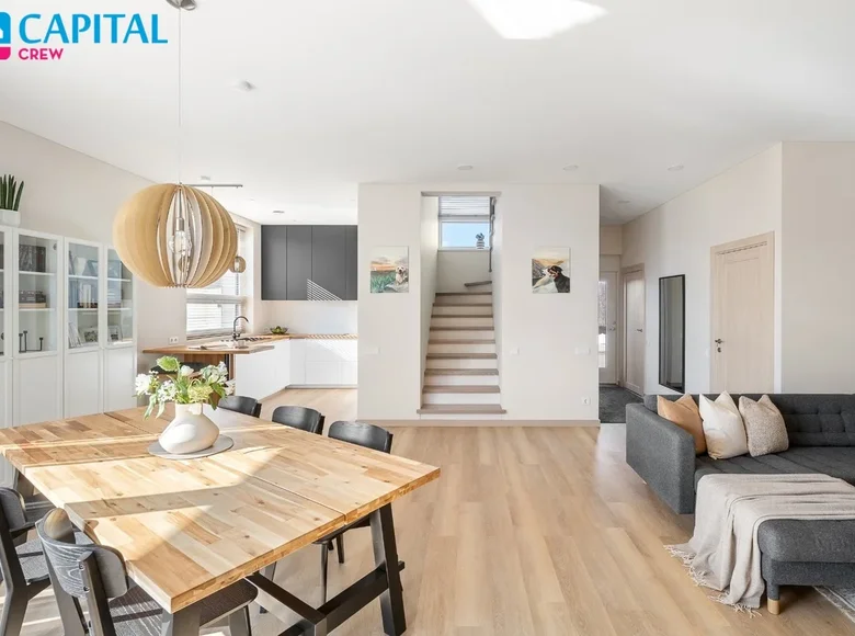 Casa 117 m² Raisteniskes, Lituania