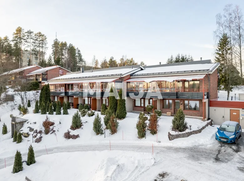 Mieszkanie 3 pokoi 83 m² Jyvaeskylae sub-region, Finlandia