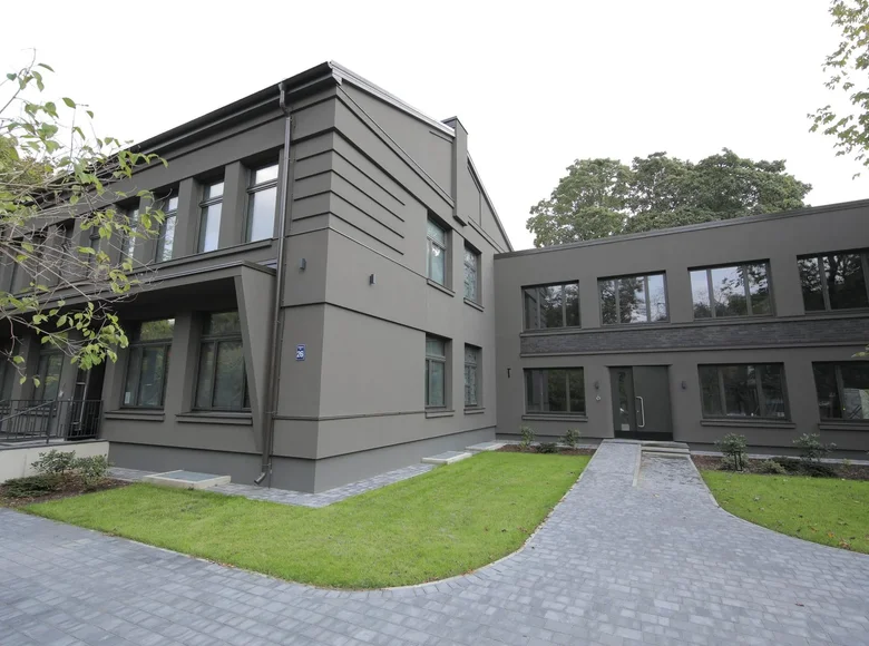Mieszkanie 3 pokoi 77 m² Ryga, Łotwa