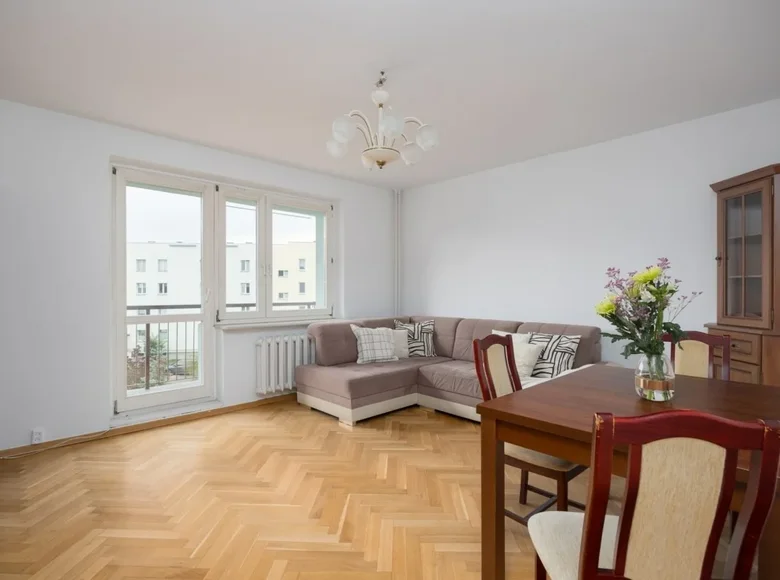 2 bedroom apartment 63 m² Warsaw, Poland