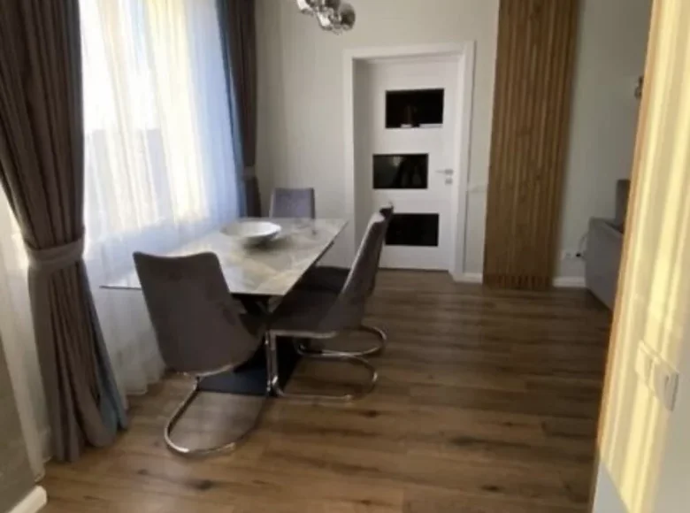 Mieszkanie 2 pokoi 78 m² Odessa, Ukraina