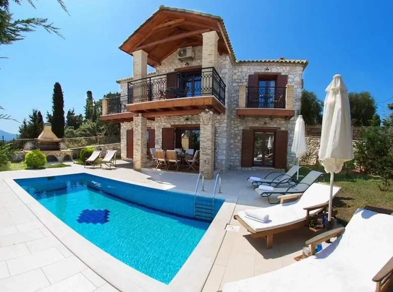 3 bedroom villa 450 m² Pesada, Greece