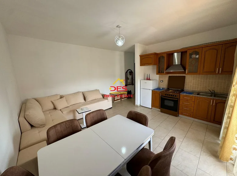 Mieszkanie 3 pokoi 95 m² Bashkia Vlore, Albania