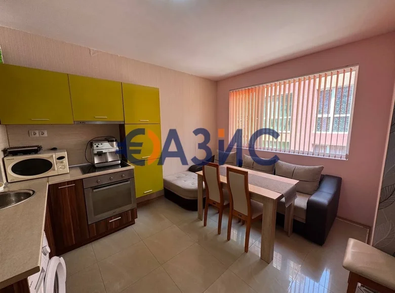 2 bedroom apartment 77 m² Nesebar, Bulgaria