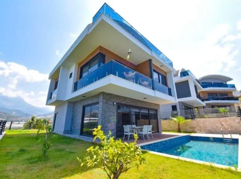 4 bedroom house 260 m² Mediterranean Region, Turkey