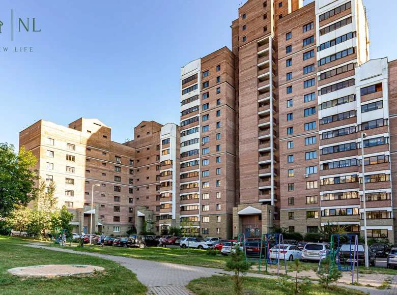 Квартира 2 комнаты 67 м² Минск, Беларусь