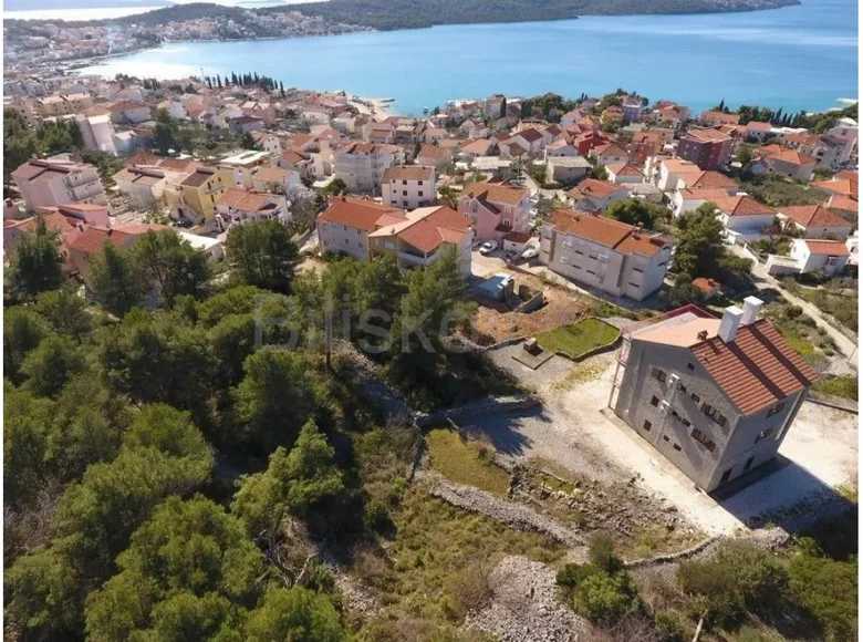 Grundstück 2 130 m² Okrug Gornji, Kroatien