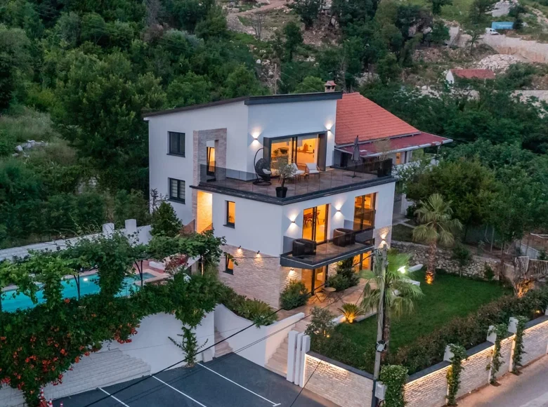 Villa 8 Schlafzimmer  Gemeinde Pljevlja, Montenegro