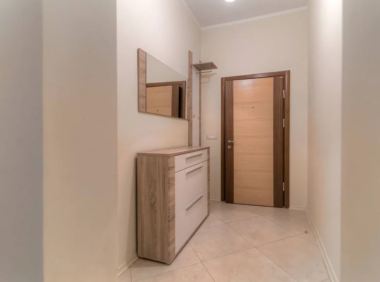 Mieszkanie 2 pokoi 83 m² Budva, Czarnogóra