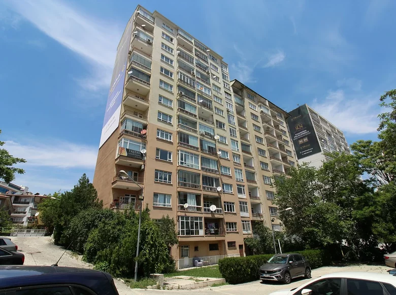3 bedroom apartment 140 m² Yenimahalle, Turkey