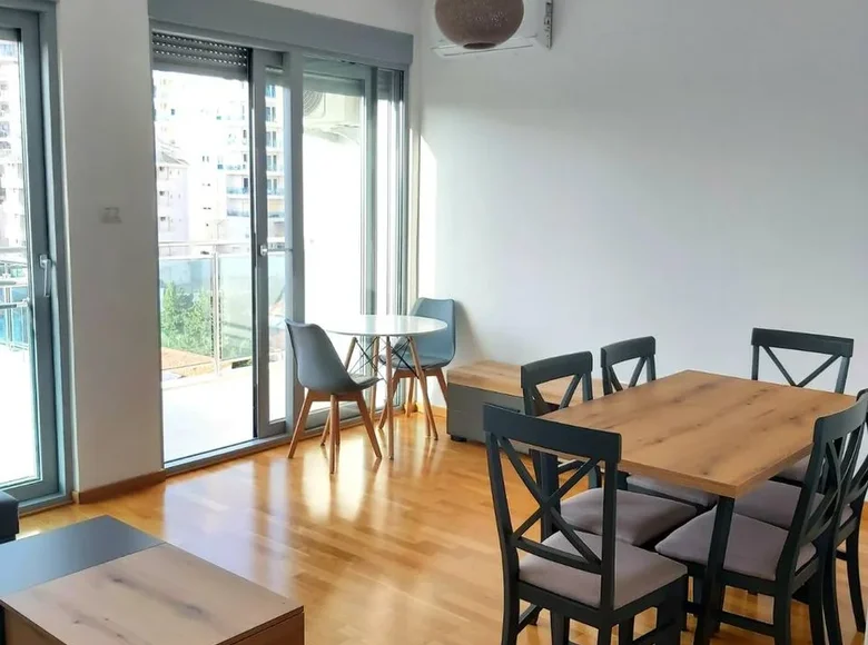 Wohnung 2 Schlafzimmer 73 m² Becici, Montenegro