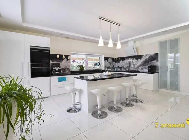 Ferienhaus 438 m² Paparnanski selski Savet, Belarus