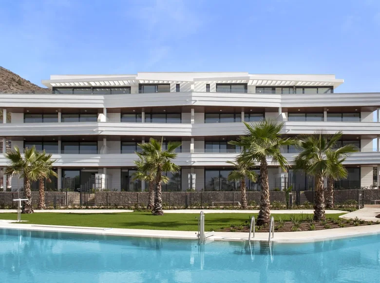 Mieszkanie 2 pokoi 130 m² Fuengirola, Hiszpania