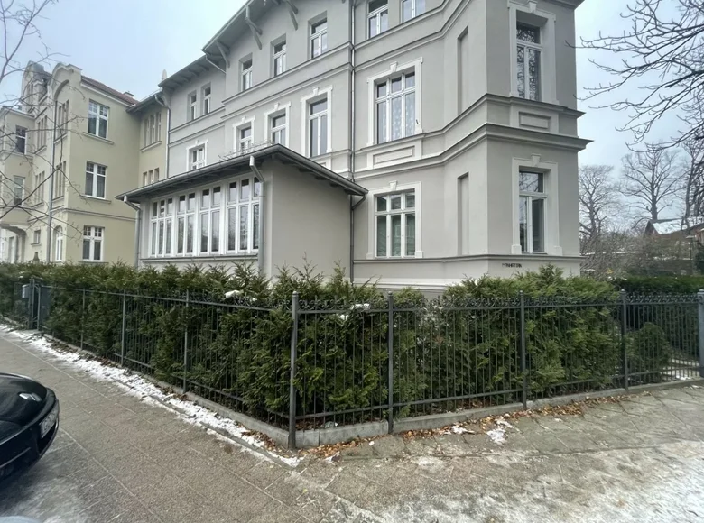 Mieszkanie 3 pokoi 87 m² Gdynia, Polska