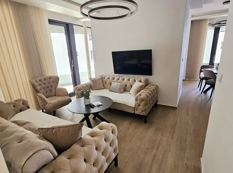 Apartamento 57 m² Rafailovici, Montenegro