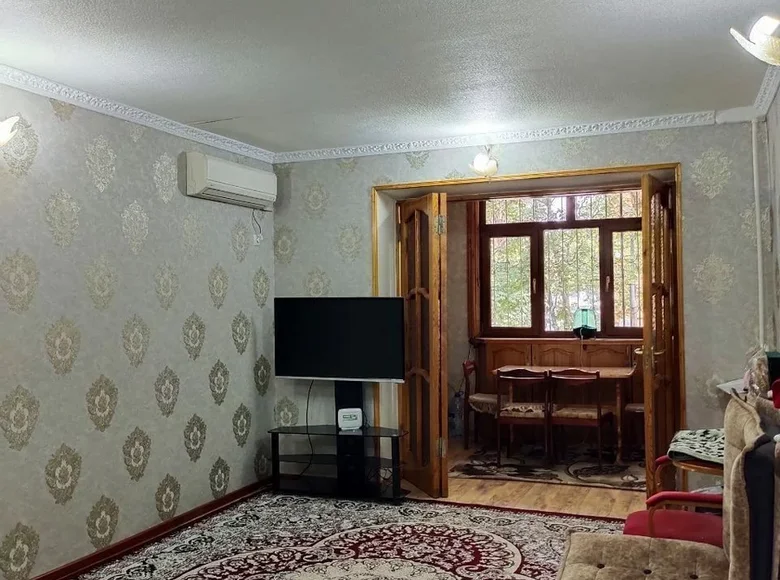 Kvartira 3 xonalar 67 m² Beshkurganda