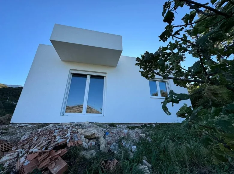 Dom 2 pokoi 90 m² Sustas, Czarnogóra