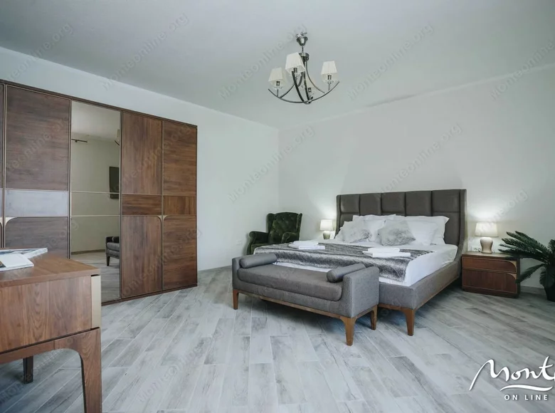 Villa de 4 dormitorios 314 m² Krasici, Montenegro