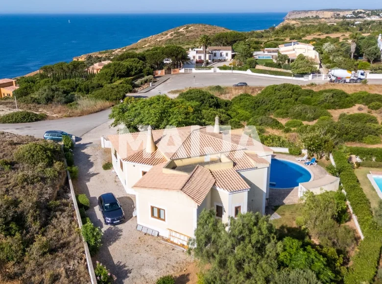 5 bedroom house 220 m² Luz, Portugal