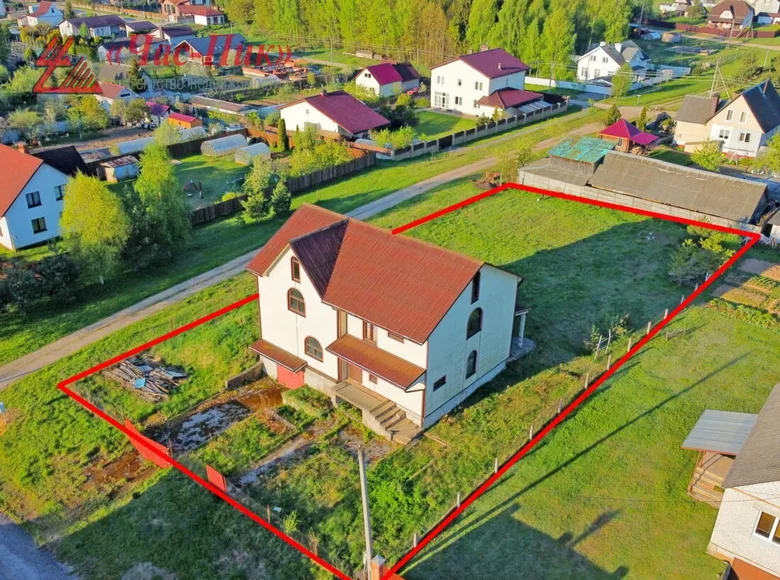Maison 240 m² Haradzisca, Biélorussie