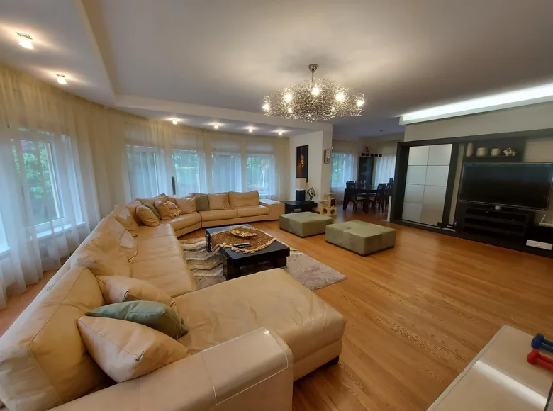 Willa 6 pokojów 490 m² Jurmała, Łotwa