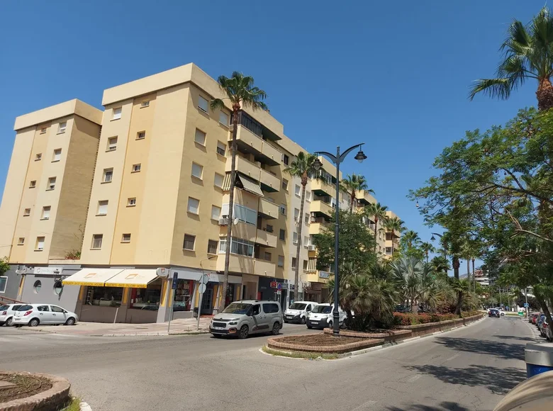 Apartamento 3 habitaciones  Estepona, Španjolska