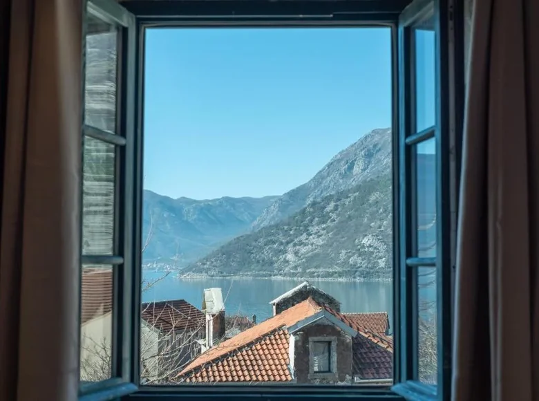 Hotel 320 m² en Kotor, Montenegro