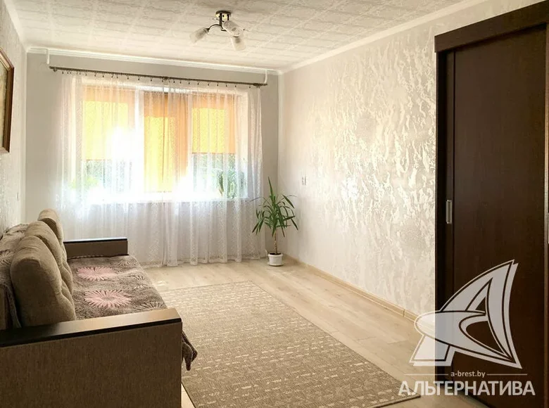 Квартира 1 комната 42 м² Брест, Беларусь