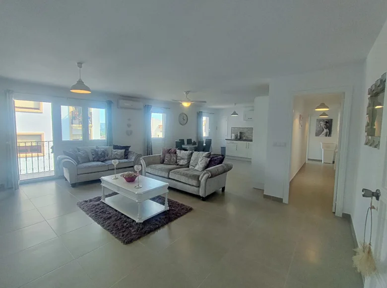 Mieszkanie 3 pokoi 180 m² Xabia Javea, Hiszpania
