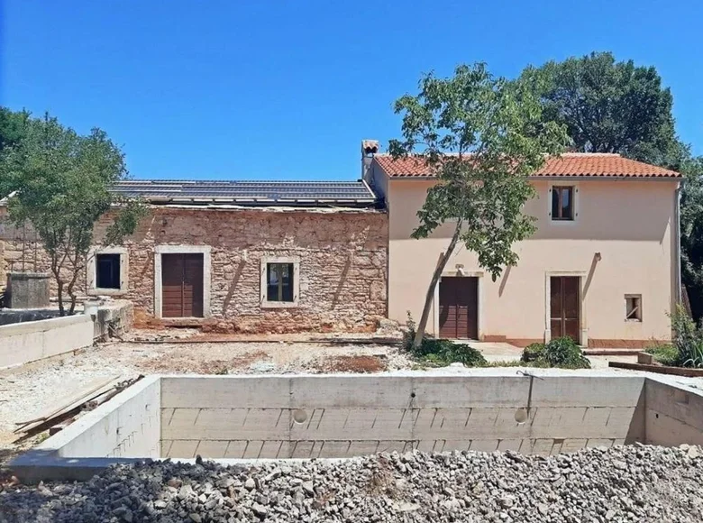 villa de 5 dormitorios 240 m² Grad Pula, Croacia