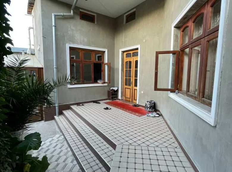 Дом 5 комнат 200 м² Ташкент, Узбекистан