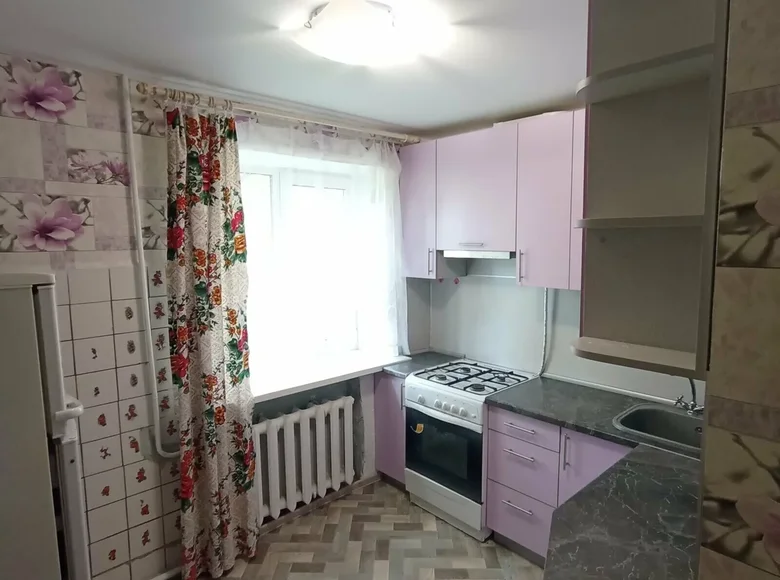 Mieszkanie 3 pokoi 55 m² Ciareskavicy, Białoruś