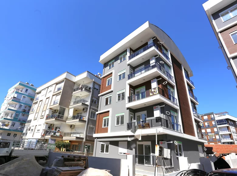 Mieszkanie 3 pokoi 60 m² Muratpasa, Turcja