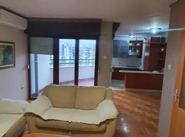 Квартира 3 спальни 105 м² Подгорица, Черногория