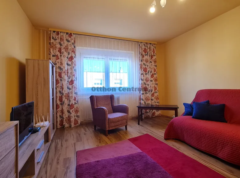 Квартира 2 комнаты 52 м² Пакш, Венгрия