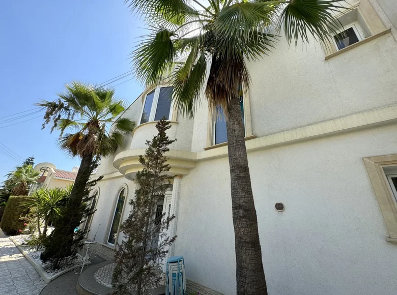 Maison 5 chambres 323 m² Koinoteta Pyrgou Lemesou, Chypre