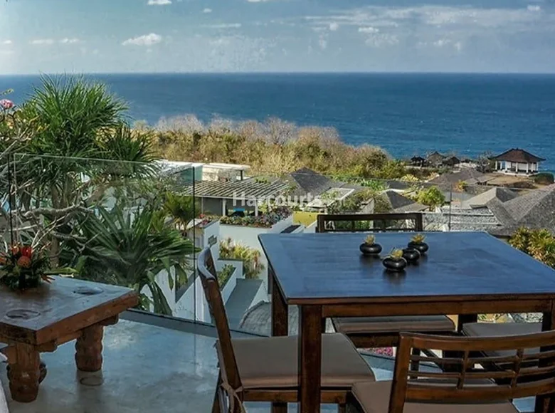 7-Schlafzimmer-Villa 1 281 m² Kutuh, Indonesien