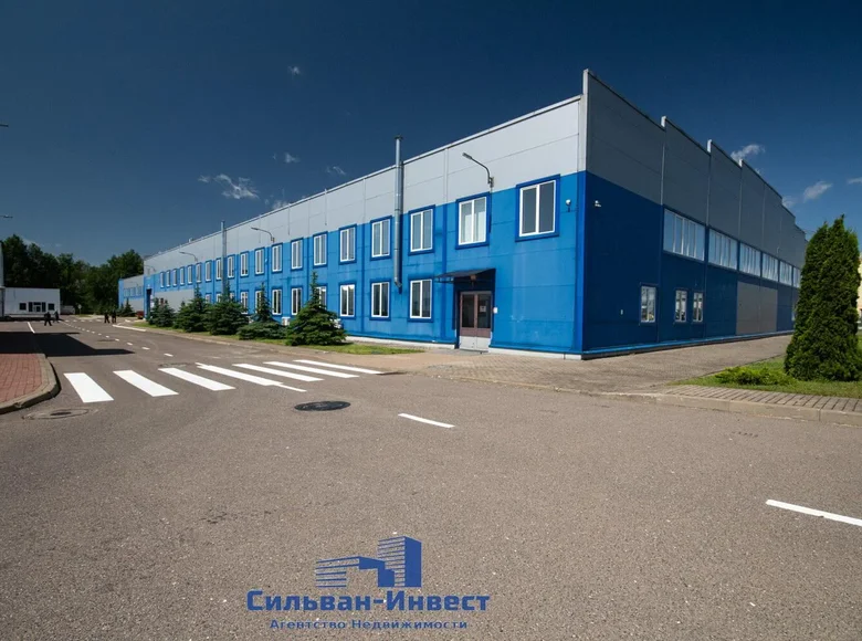 Oficina 4 351 m² en Minsk, Belarús