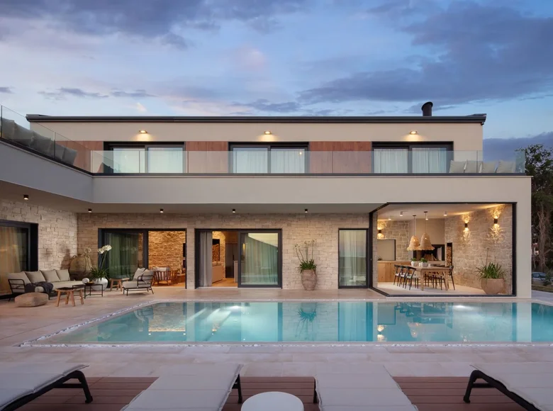 villa de 5 chambres 220 m² Grad Porec, Croatie