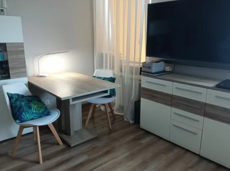 Mieszkanie 2 pokoi 44 m² w Warszawa, Polska