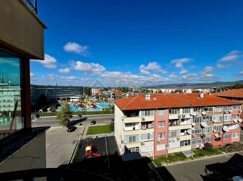 Mieszkanie 3 pokoi 77 m² Słoneczny Brzeg, Bułgaria