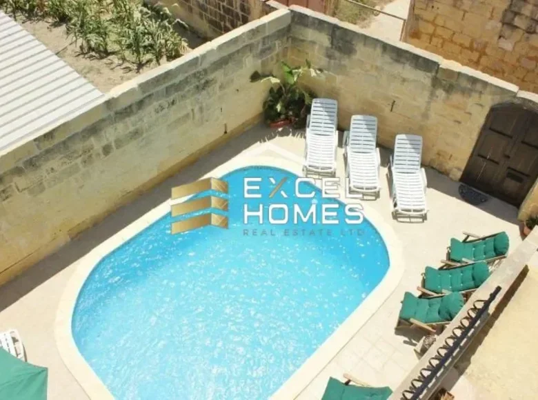 Haus 5 Schlafzimmer  Gharb, Malta