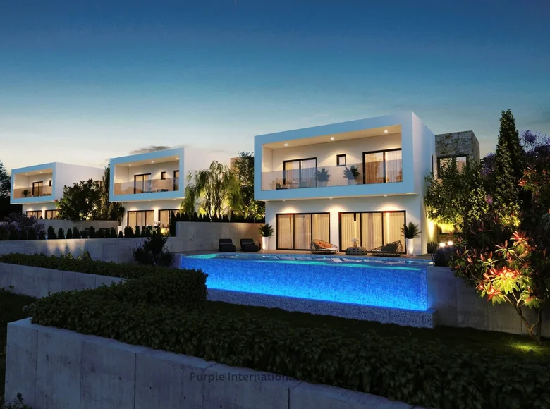 4-Schlafzimmer-Villa 207 m² Peyia, Zypern