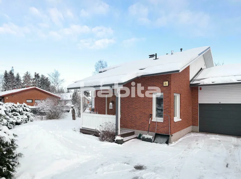 4 bedroom house 135 m² Helsinki sub-region, Finland