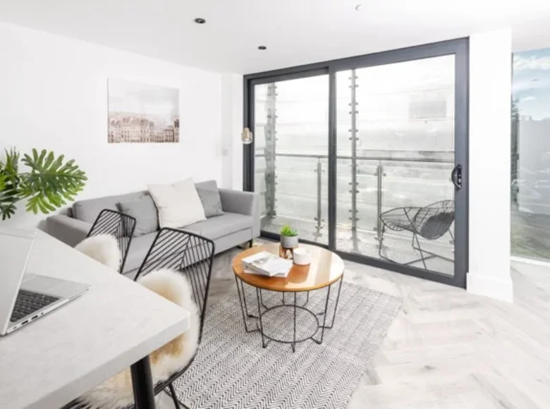 Mieszkanie 2 pokoi 76 m² Cheshire East, Wielka Brytania